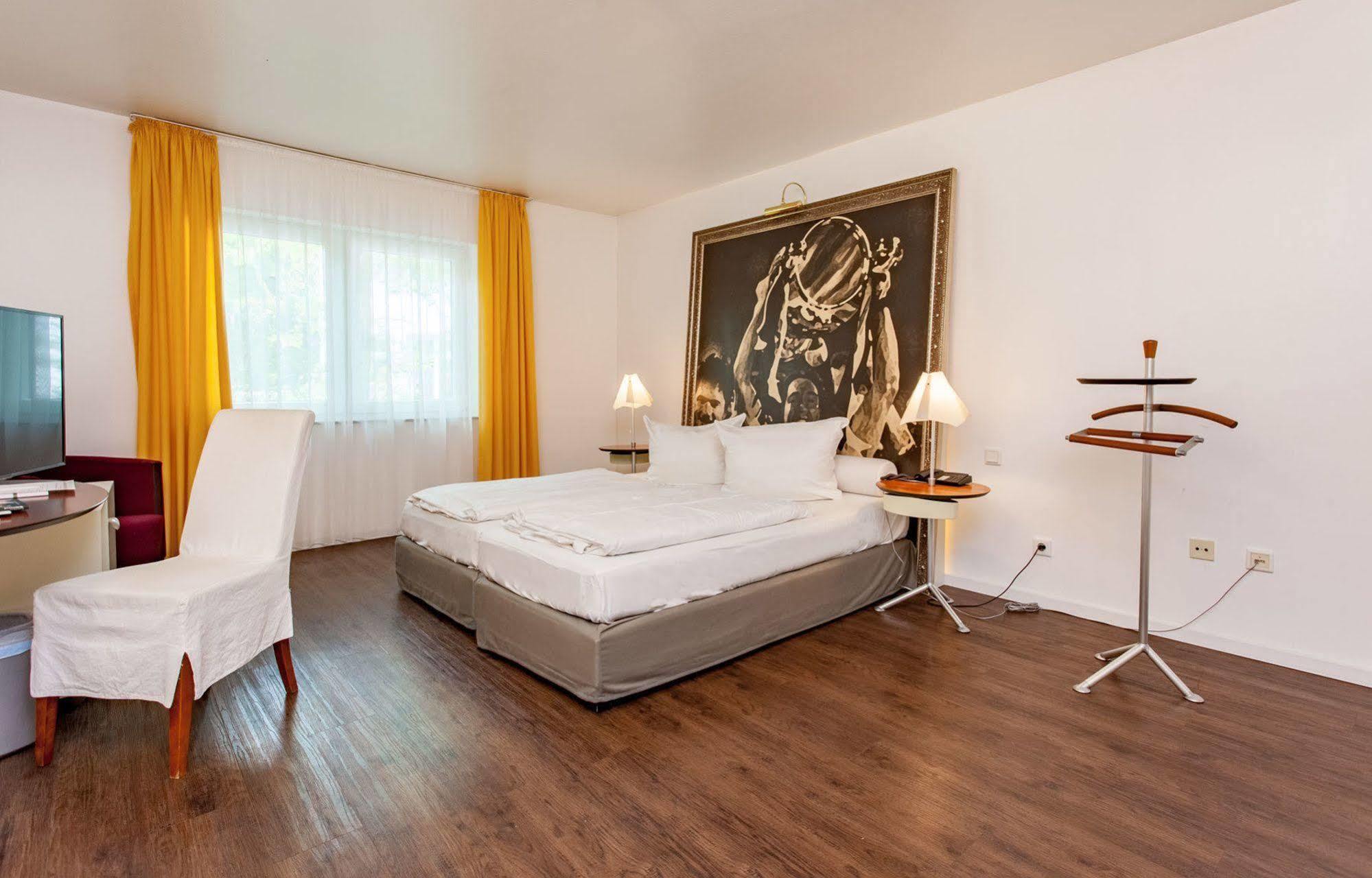 Hotel Der Lennhof Dortmund Exteriör bild